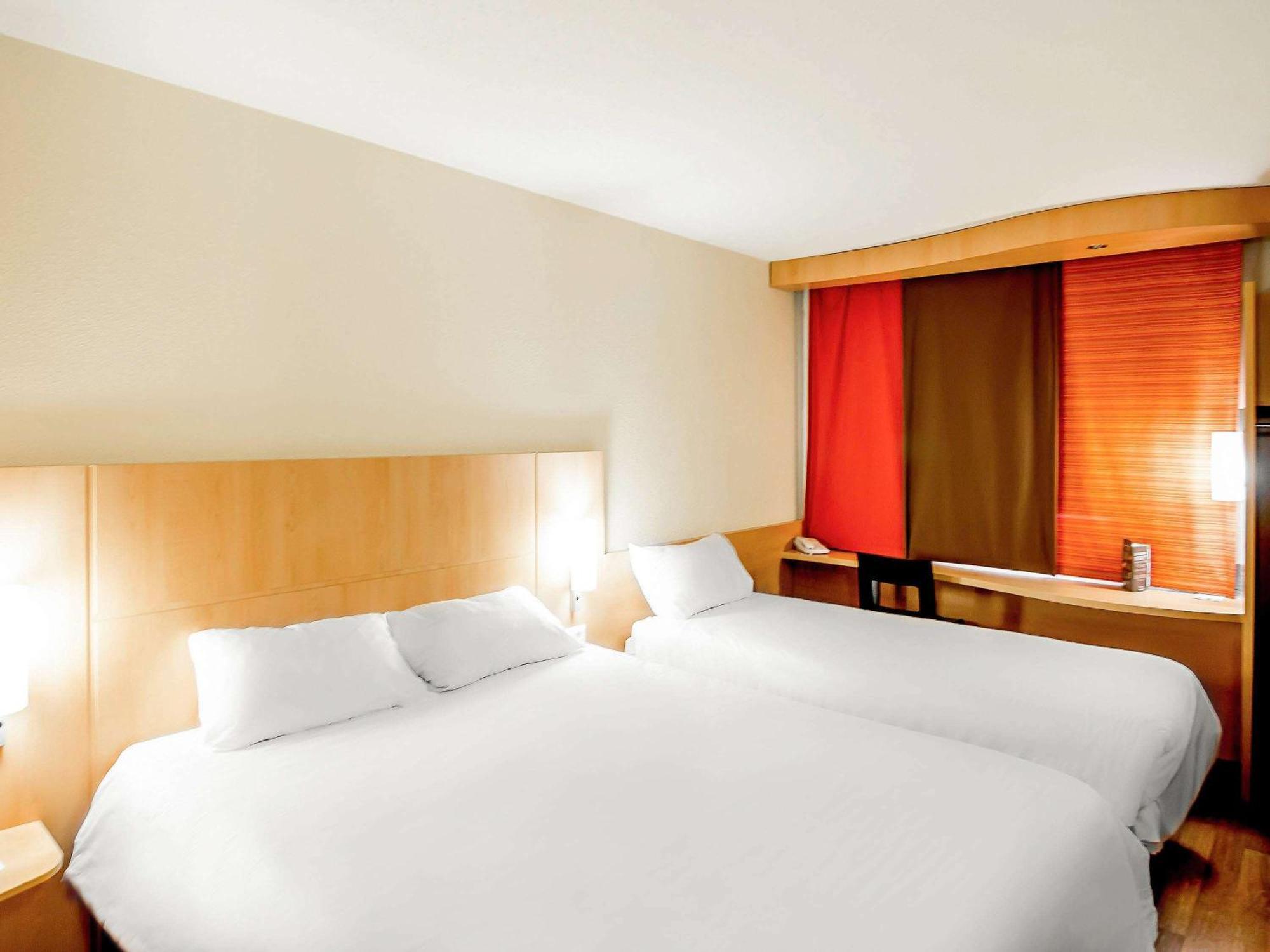 Ibis Montauban Exterior foto